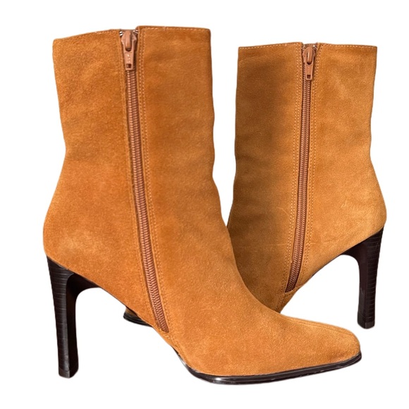 Predictions Leather Collection Tan Suede Fringe Heeled Booties - Size 7 - Picture 3 of 16